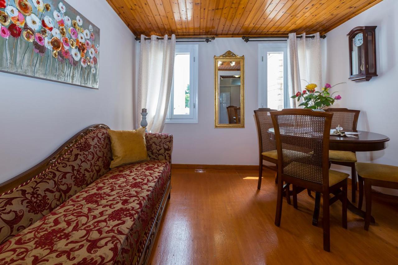 Townhall Nest Corfu  외부 사진